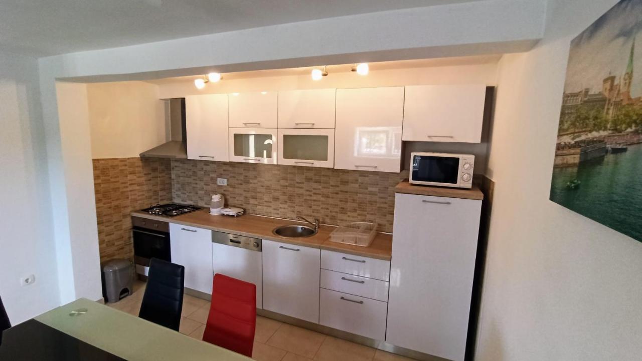 Holiday Apartments Maslina Paho Babino Polje Exterior foto